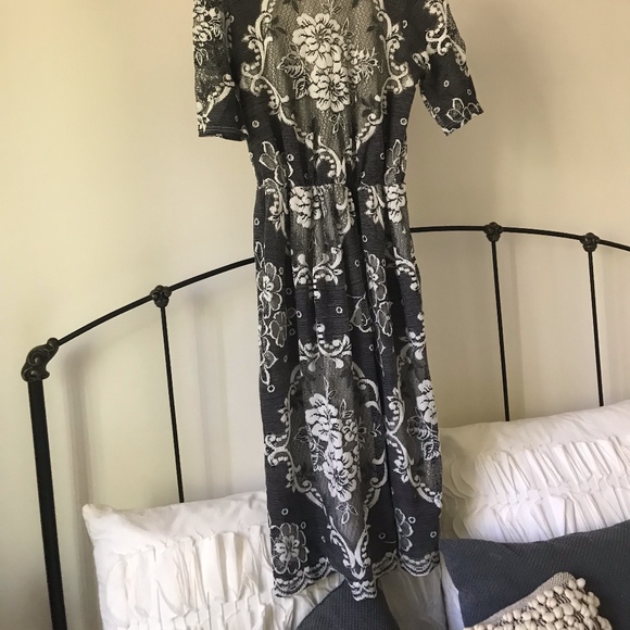 Asos black and grey lace midi dress - Picture 2 of 4